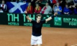 Andy Murray beat Ruben Bemelmans in straight sets to put Great Britain back on level terms after a brave effort by Kyle Edmund