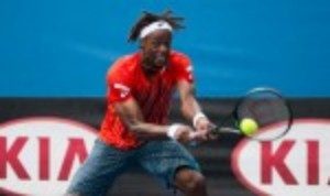 Gael Monfils reached the fourth round of the Australian Open with a straight sets win over fellow Frenchman Stephane Robert