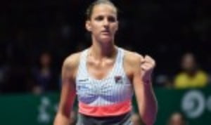 Karolina Pliskova is the first player through to the semi-finals of the BNP Paribas WTA Finals in Singapore