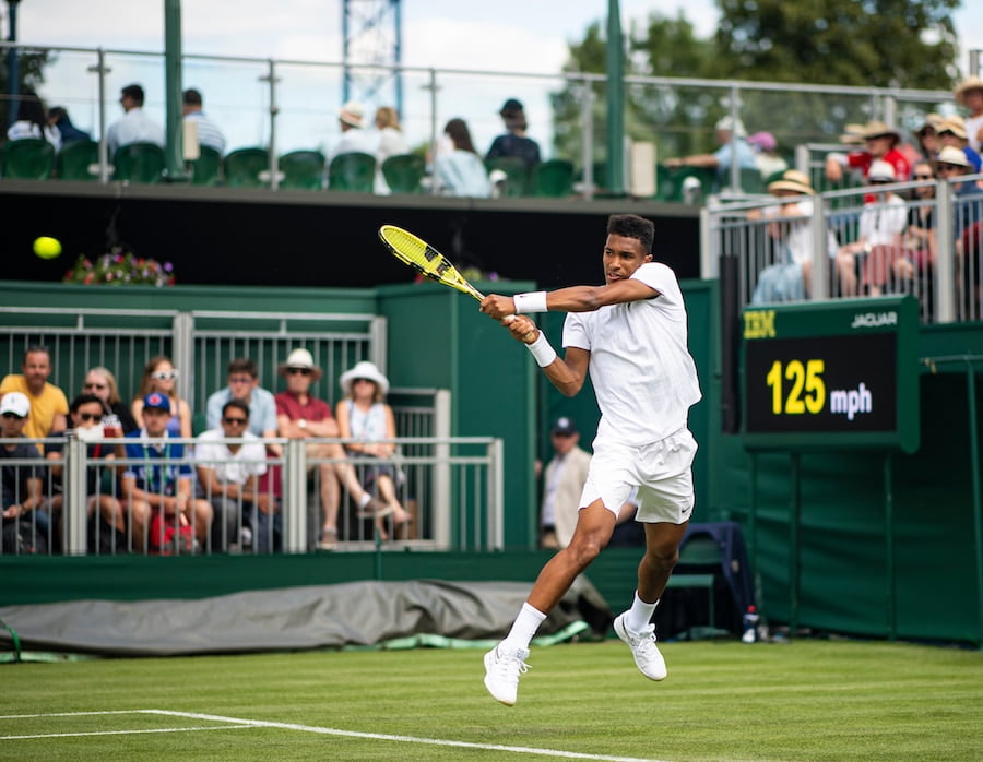 Felix Auger-Aliassime Wimbledon 2019 backhand