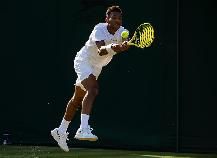 Felix Auger-Aliassime flying backhand Wimbledon 2019