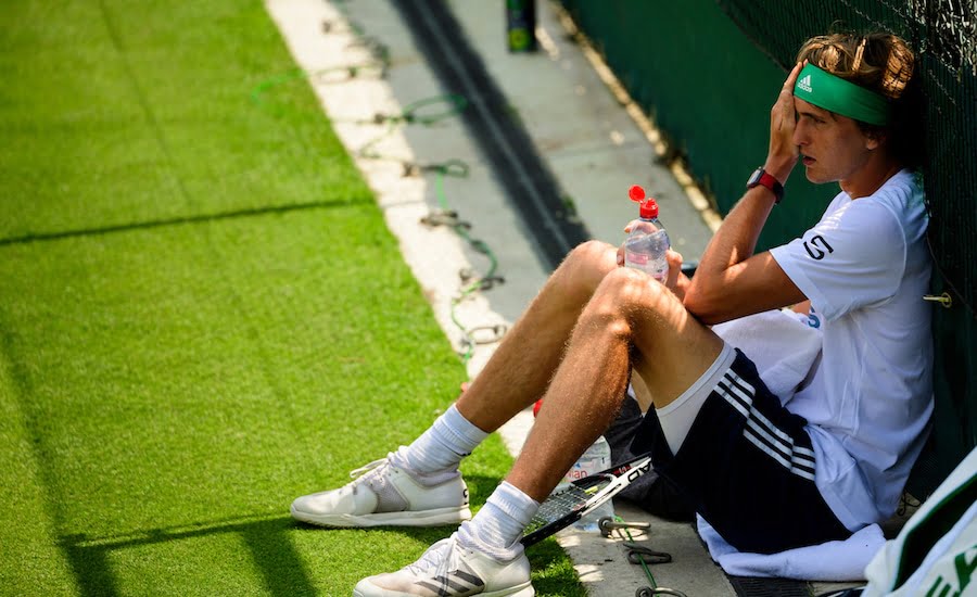 Alexander Zverev rests during practise at Wimbledon.jpg