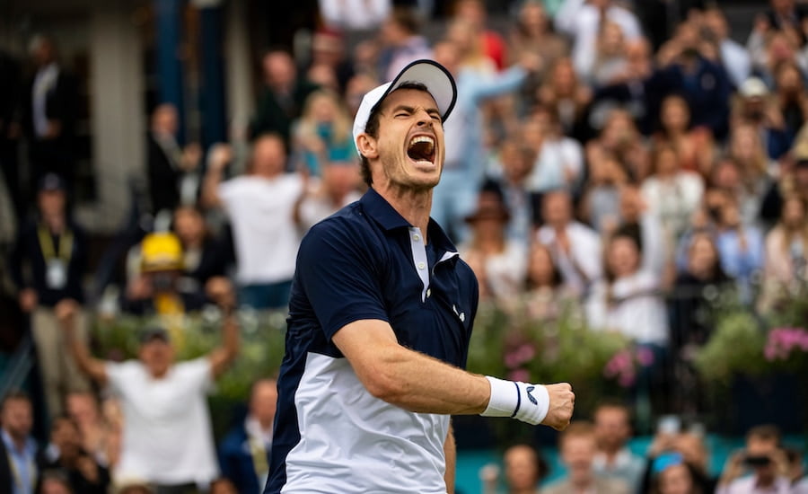 Andy Murray celebrates victory