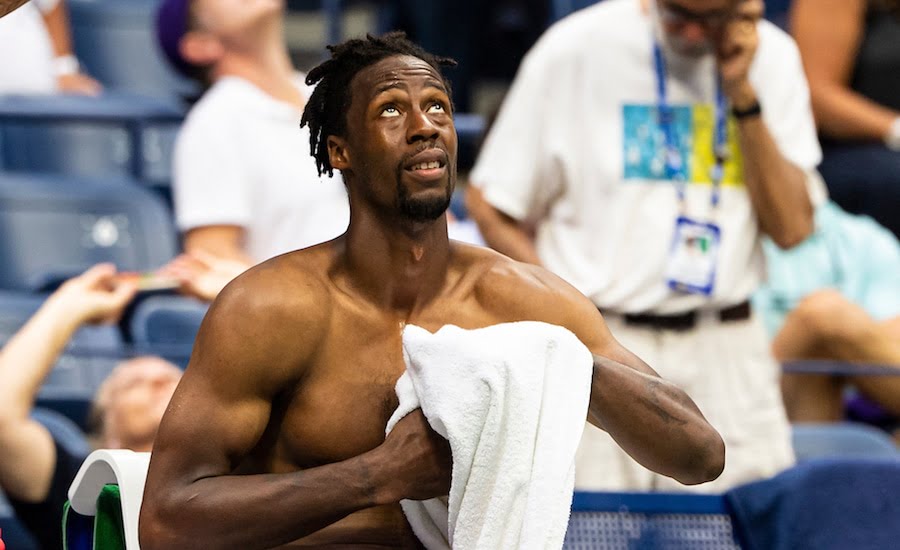 Gael Monfils shirt off US Open 2019