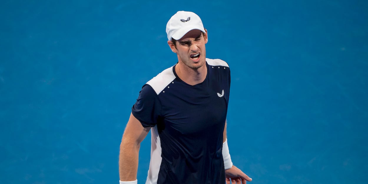 Andy Murray grimaces at Australian Open 2019
